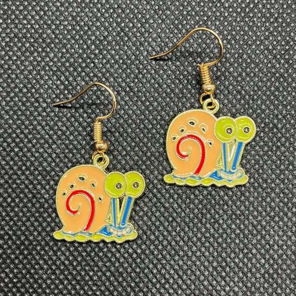 SpongeBob Gary the Snail Earrings - Picture 4 of 5
